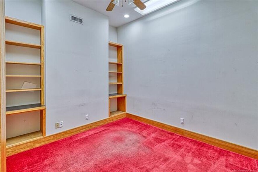 More Photos Of 111-117 S Main St, Eufaula Office For Sale