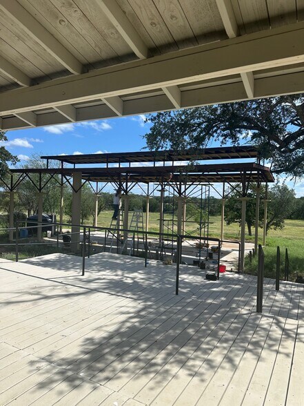 More Photos Of 9900 E State Highway 71, Spicewood Storefront For Lease