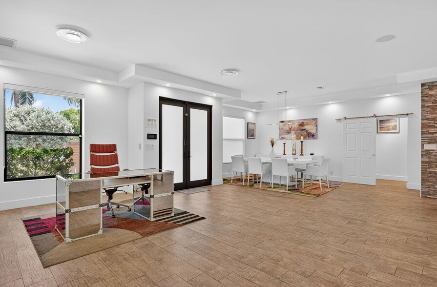 More Photos Of 2460 NE 36th St, Fort Lauderdale Specialty For Sale