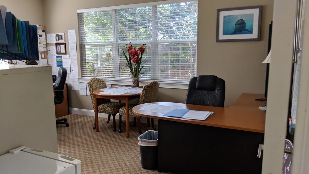 More Photos Of 2573 Barrington Cir, Tallahassee Office For Lease