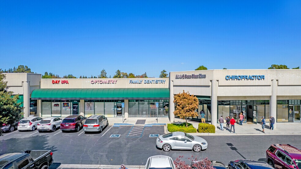 More Photos Of 20325-20387 Stevens Creek Blvd, Cupertino General Retail For Lease