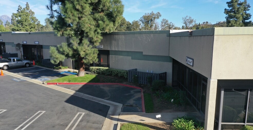 More Photos Of 260 W Arrow Hwy, San Dimas Unknown For Lease
