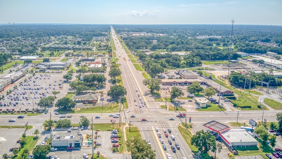 More Photos Of 2115 W 9 Mile Rd, Pensacola Unknown For Lease