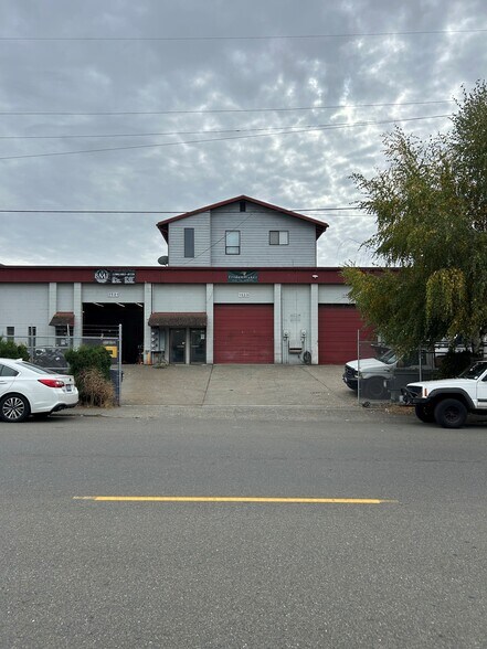 More Photos Of 1521-1525 NW Ballard Way, Seattle Warehouse For Lease