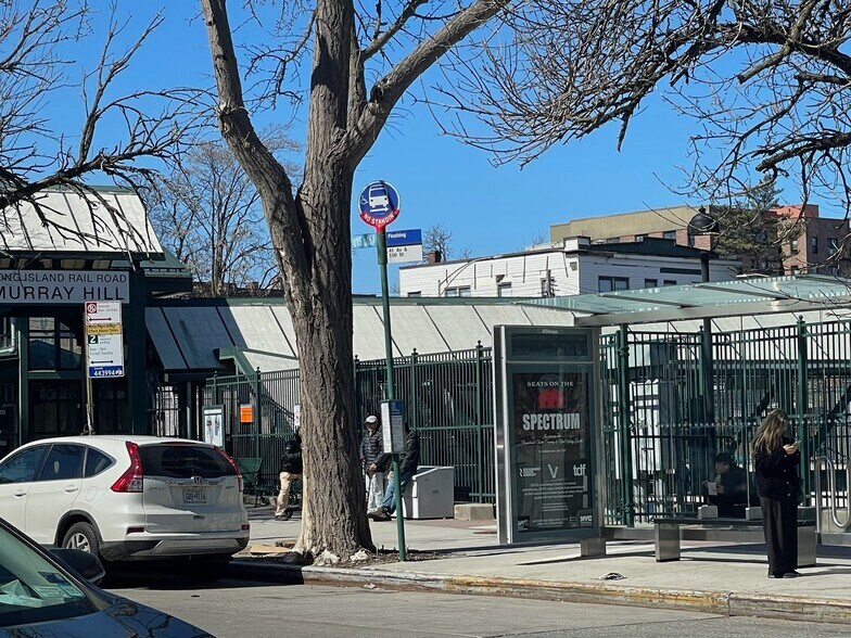 More Photos Of 41-13 149th Pl, Flushing Storefront Retail Office For Lease
