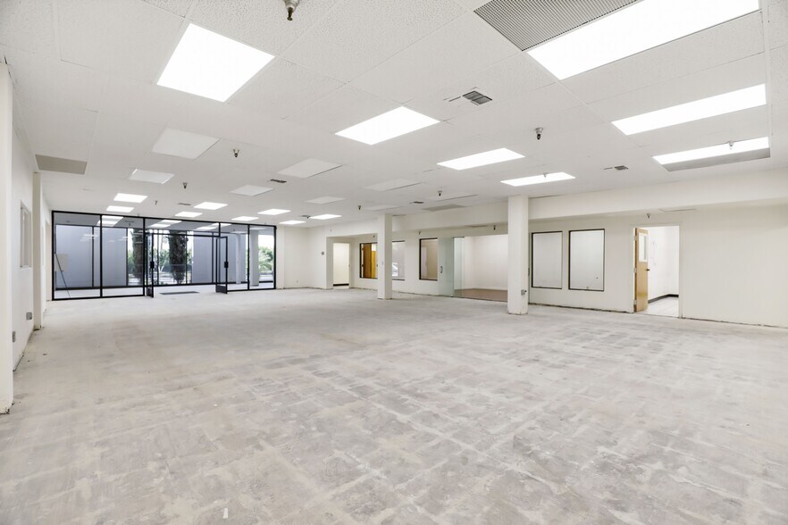 More Photos Of 140 N Orange, City Of Industry Distribution For Lease