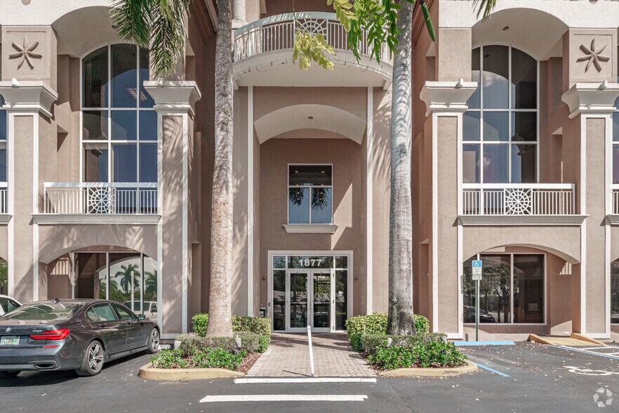 More Photos Of 1877 S Federal Hwy, Boca Raton Office For Lease