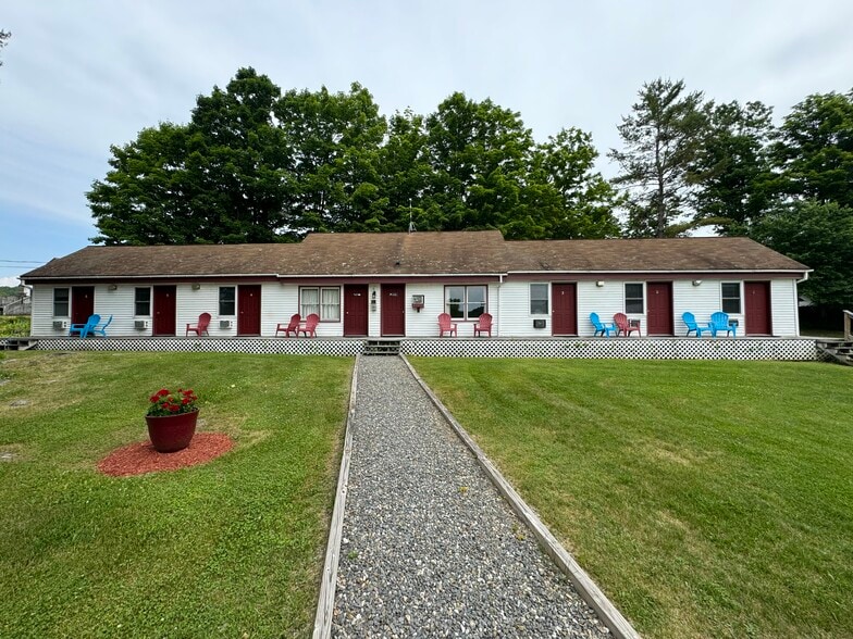More Photos Of 3 Lake Moxie Rd, West Forks Hotel For Sale