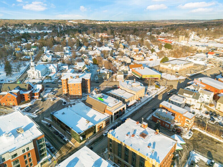 More Photos Of 180 Main St, Waterville Storefront For Lease