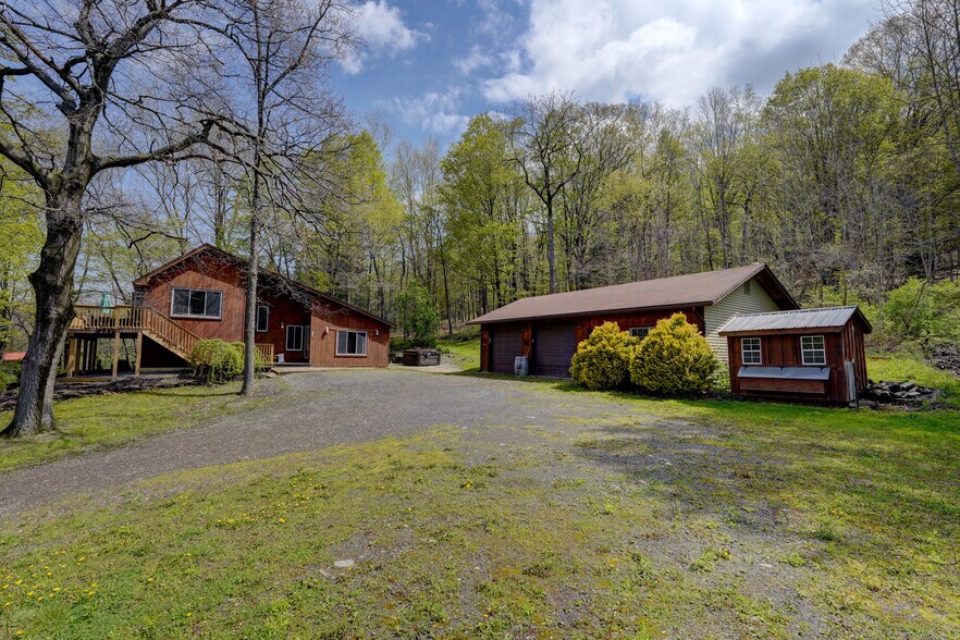More Photos Of 5685 County Road 33, Canandaigua Specialty For Sale