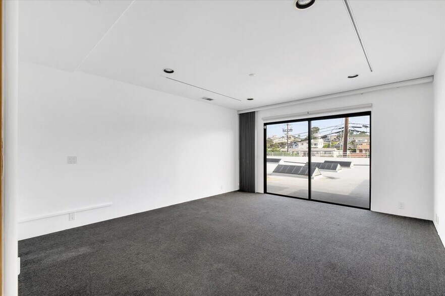 More Photos Of 2525 Main St, Santa Monica Office For Lease