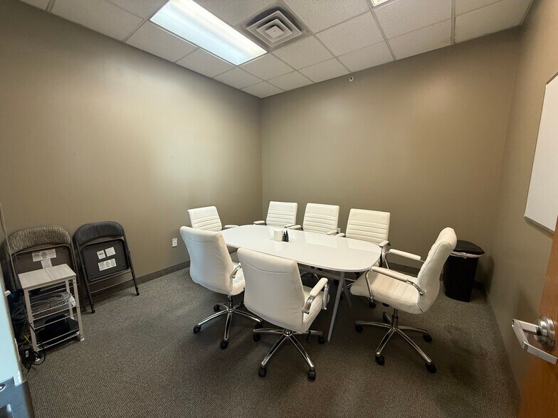 More Photos Of 930 N 1430 W, Orem Manufacturing For Lease