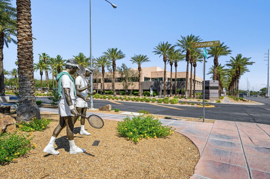 More Photos Of 901 N Green Valley Pky, Henderson Office For Lease