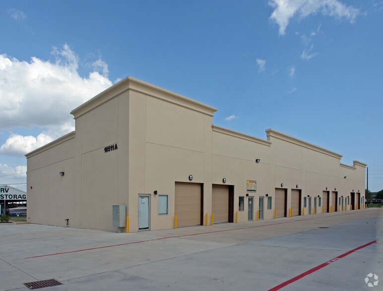 Primary Photo Of 10511 Windsor Ln, Houston Warehouse For Lease