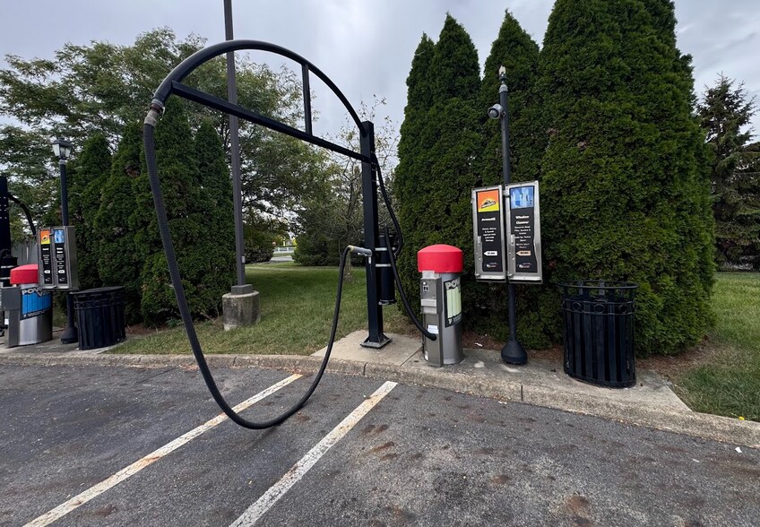 More Photos Of 8888 Moreland St, Powell Carwash For Sale