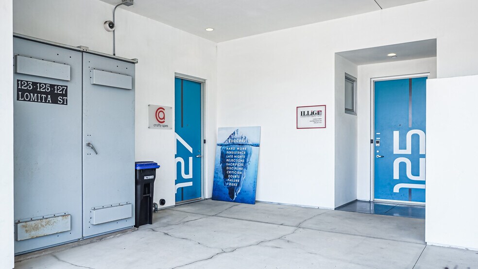 More Photos Of 123-127 Lomita St, El Segundo Loft Creative Space For Sale