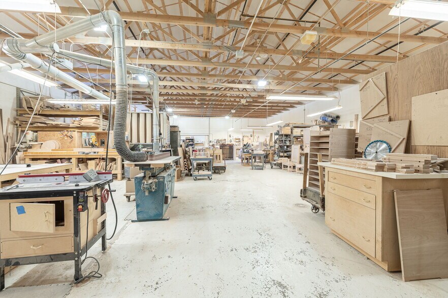 More Photos Of 471 Hague St, Rochester Unknown For Lease