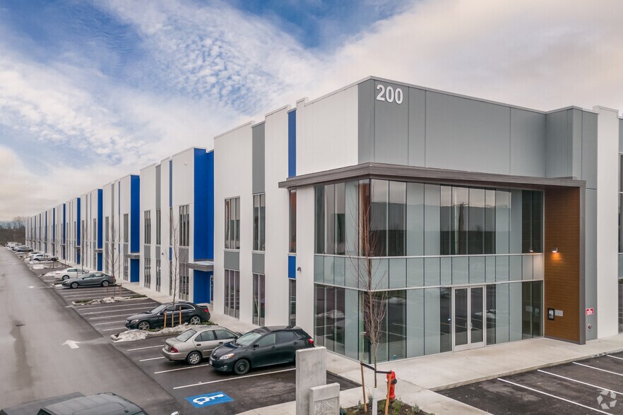 More Photos Of 19265 Airport Way, Pitt Meadows Warehouse For Lease
