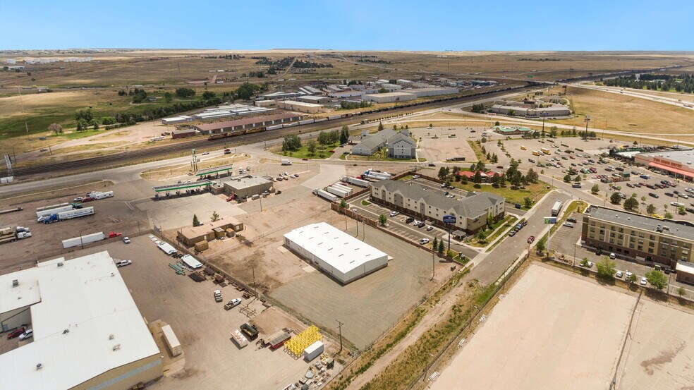 More Photos Of 2302 W Lincolnway, Cheyenne Light Manufacturing For Lease