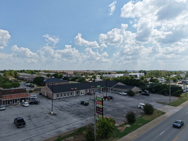 More Photos Of 2505 S Walton Blvd, Bentonville General Retail For Sale