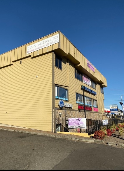 More Photos Of 10555 SE 82nd Ave, Portland Medical For Lease