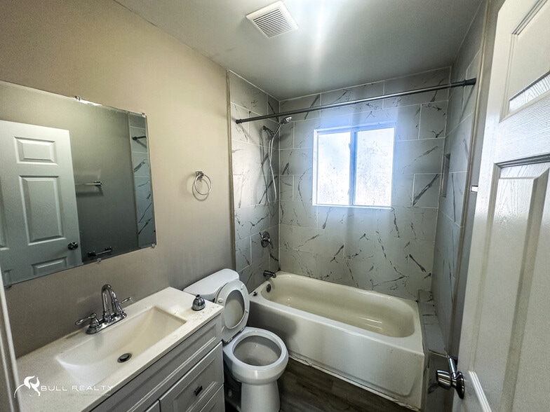 More Photos Of , Atlanta Multifamily For Sale