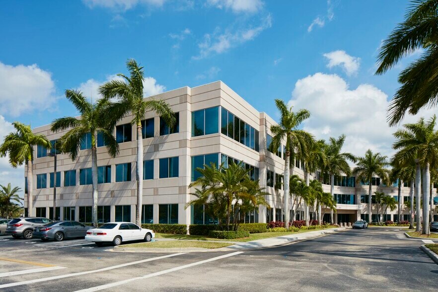 More Photos Of 1300 Sawgrass Corporate Pky, Sunrise Office Residential For Lease