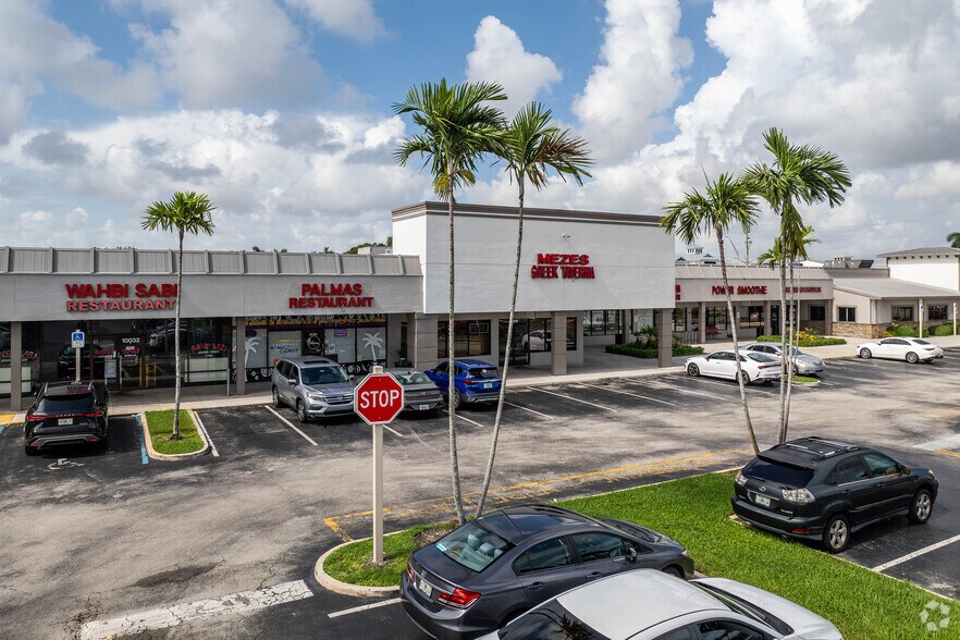 More Photos Of 9900-10060 Pines Blvd, Pembroke Pines Storefront For Lease
