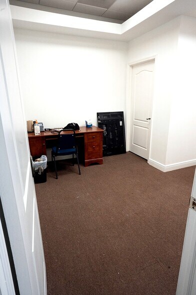 More Photos Of 5781B NW 151st St, Miami Lakes Loft Creative Space For Sale