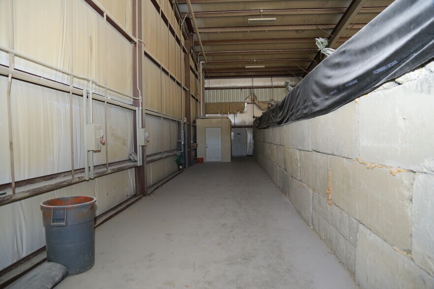 More Photos Of 255 S Plant St, Morgantown Distribution For Lease