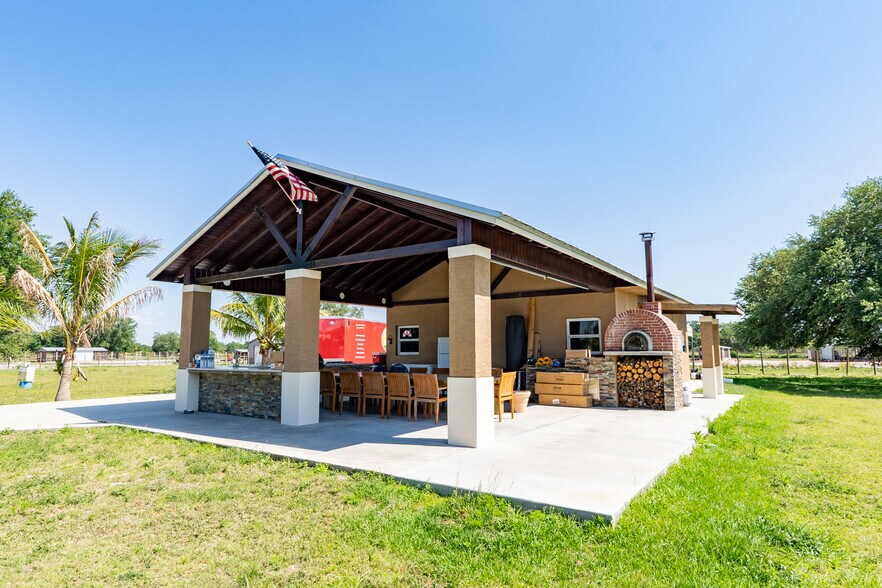 More Photos Of 21810 NW 270th St, Okeechobee Specialty For Sale