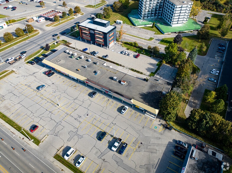 More Photos Of 763-789 Woolwich St, Guelph Freestanding For Lease