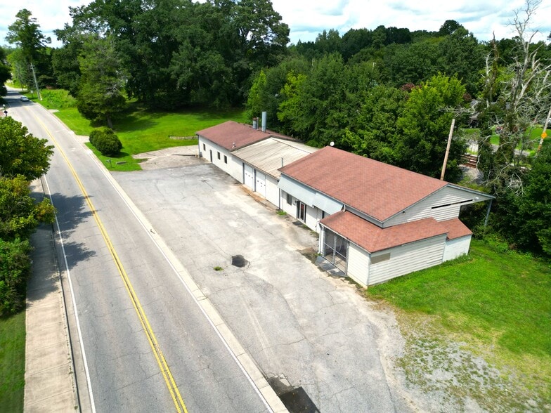 More Photos Of 5304 N Main St, Acworth Auto Repair For Sale