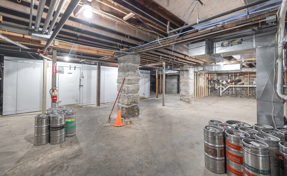 More Photos Of 717 N Pine St, Rolla Restaurant For Sale