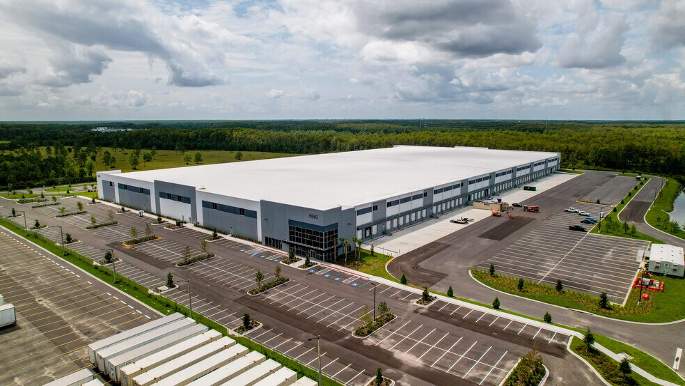 More Photos Of 8660 Transport Dr, Orlando Warehouse For Lease