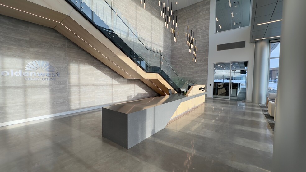 More Photos Of 5120 S 375 E, Washington Terrace Office For Lease