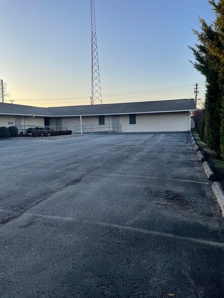 More Photos Of 1611 W Andrew Johnson Hwy, Morristown Medical For Lease