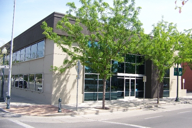 Primary Photo Of 2130 Chester Ave, Bakersfield Office For Lease