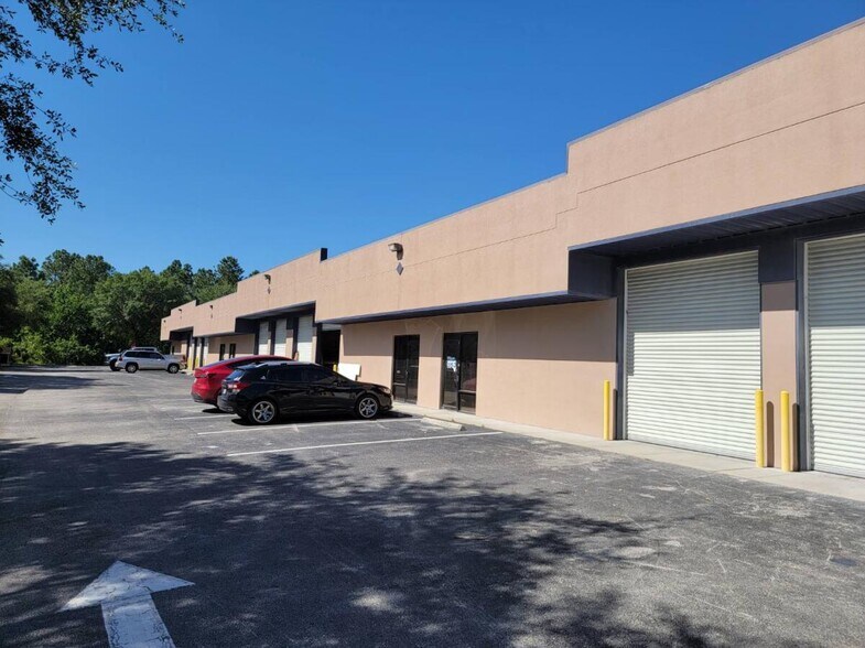 More Photos Of 1424 Hamlin Ave, Saint Cloud Unknown For Lease
