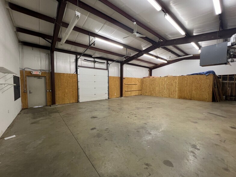 More Photos Of 841 Route 32, North Franklin Light Distribution For Lease