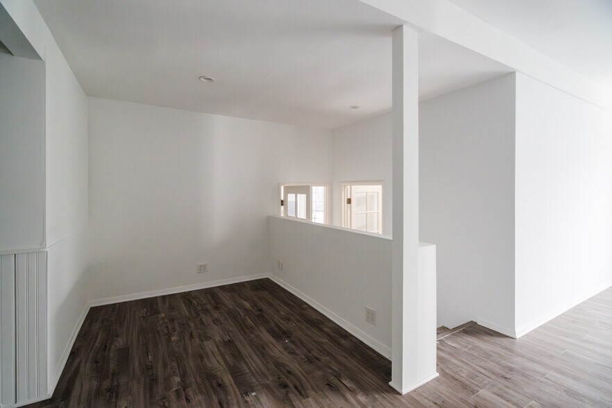 More Photos Of 3307-3309 Pico Blvd, Santa Monica Storefront For Lease