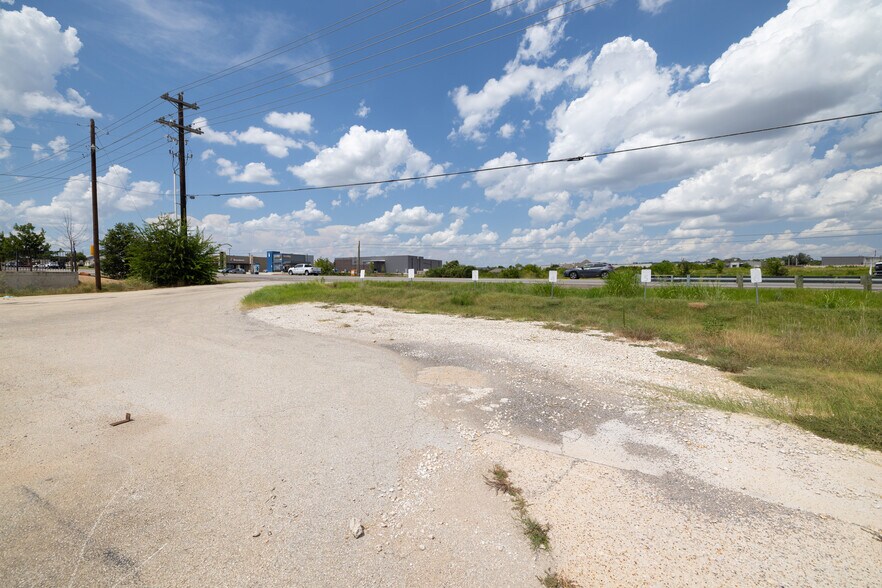 More Photos Of 14011 W State Highway 29, Liberty Hill Land For Sale
