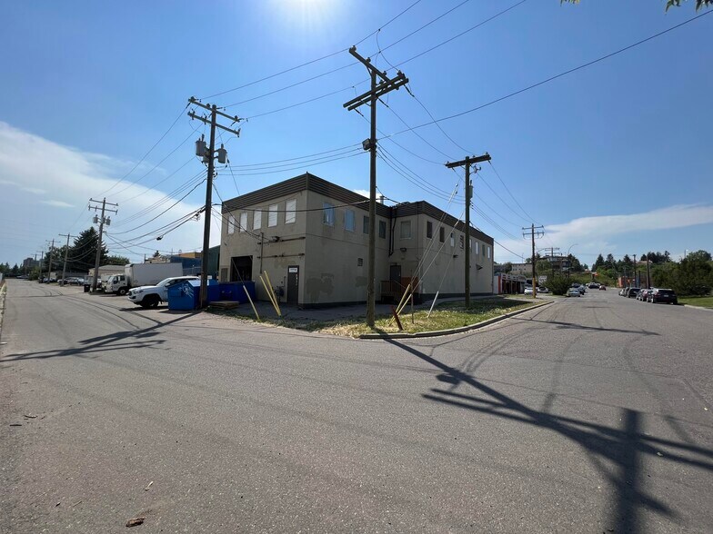 More Photos Of 4702 1st St SW, Calgary Office For Sale