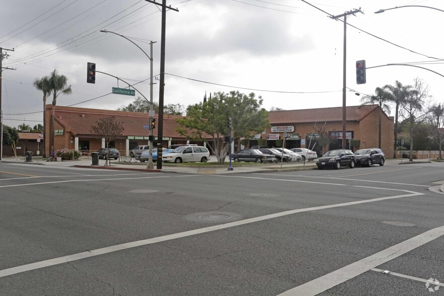Primary Photo Of 1000 E Wardlow Rd, Long Beach Office For Lease