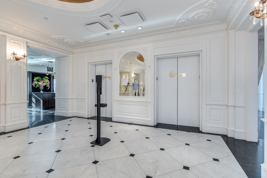 More Photos Of 6081 No. 3 Rd, Richmond Office For Sale