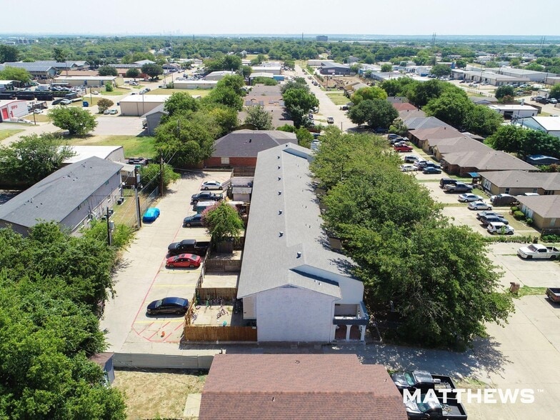 More Photos Of 2460 Doreen St, Grand Prairie Apartments For Sale