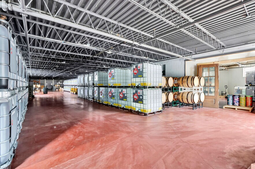 More Photos Of 3717 Jonlen Dr, Fairfax Flex For Lease