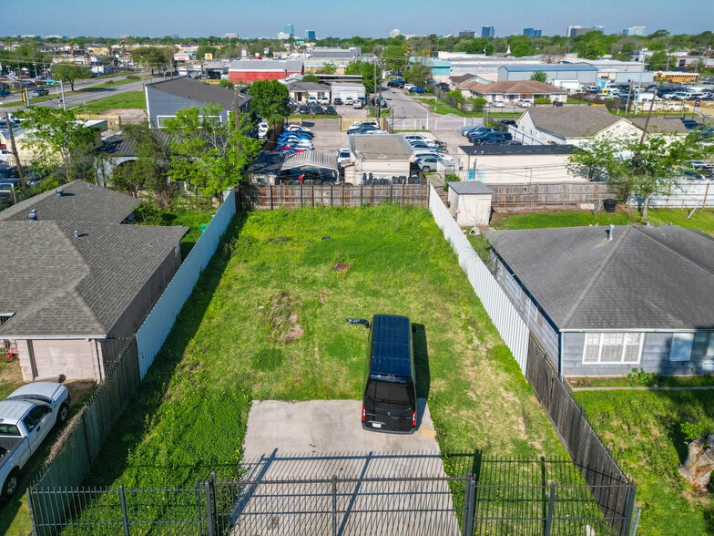 More Photos Of 3222 Jarvis St, Houston Land For Sale