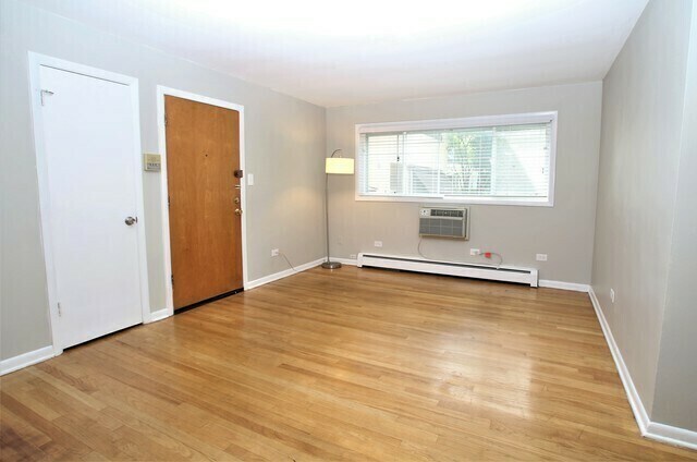 More Photos Of 414 S Elmwood Ave, Oak Park Apartments For Sale