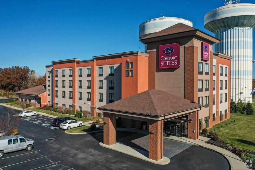 Primary Photo Of 70 Chris Perry Ln, Columbus Hotel For Sale